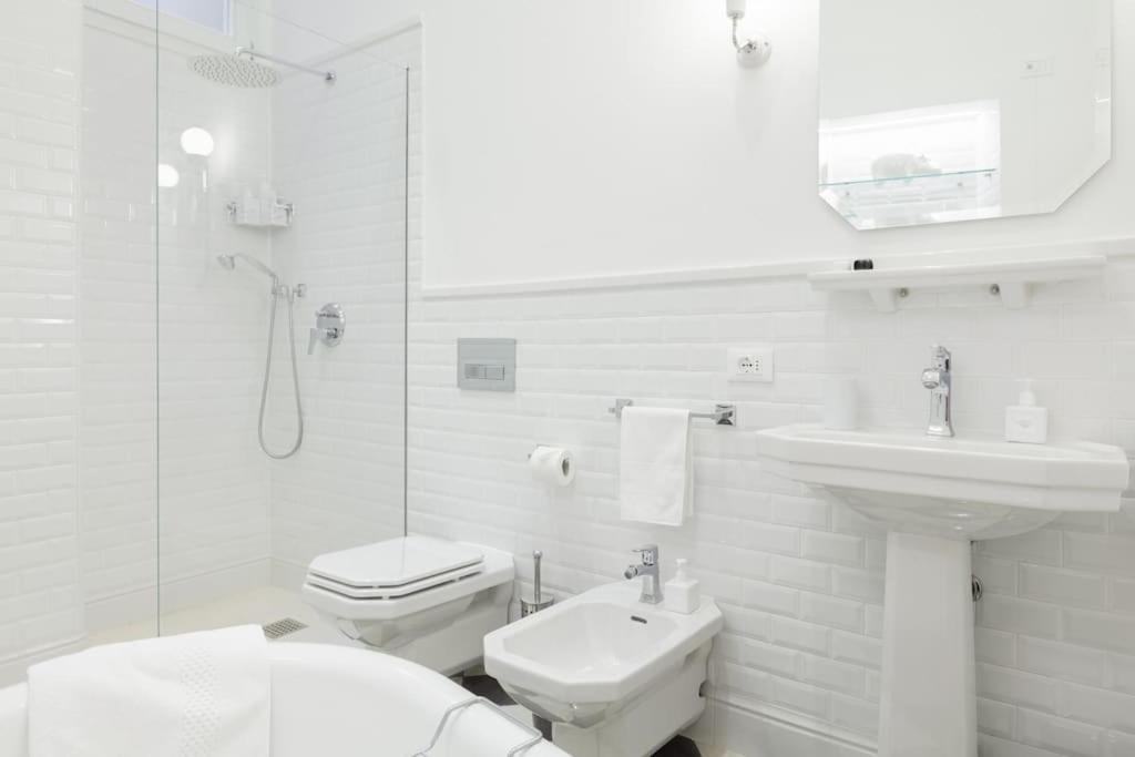 New Design Apartment Милано Екстериор снимка